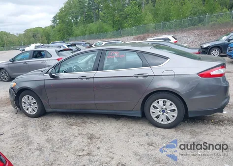 2013 Ford Fusion S из США, поврежденный, VIN 3FA6P0G76DR296498